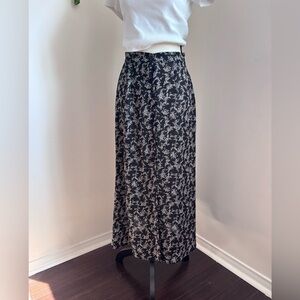 Vintage Jacob Black and White Floral Button Up Midi Skirt Size Small/ XSmall